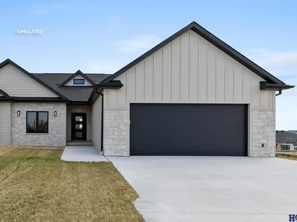 7940 S 42nd St, Lincoln, NE 68516