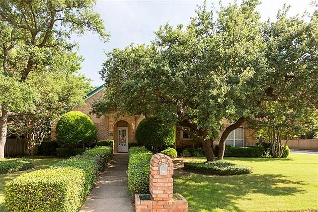 1st image of 3305 Huntington Dr