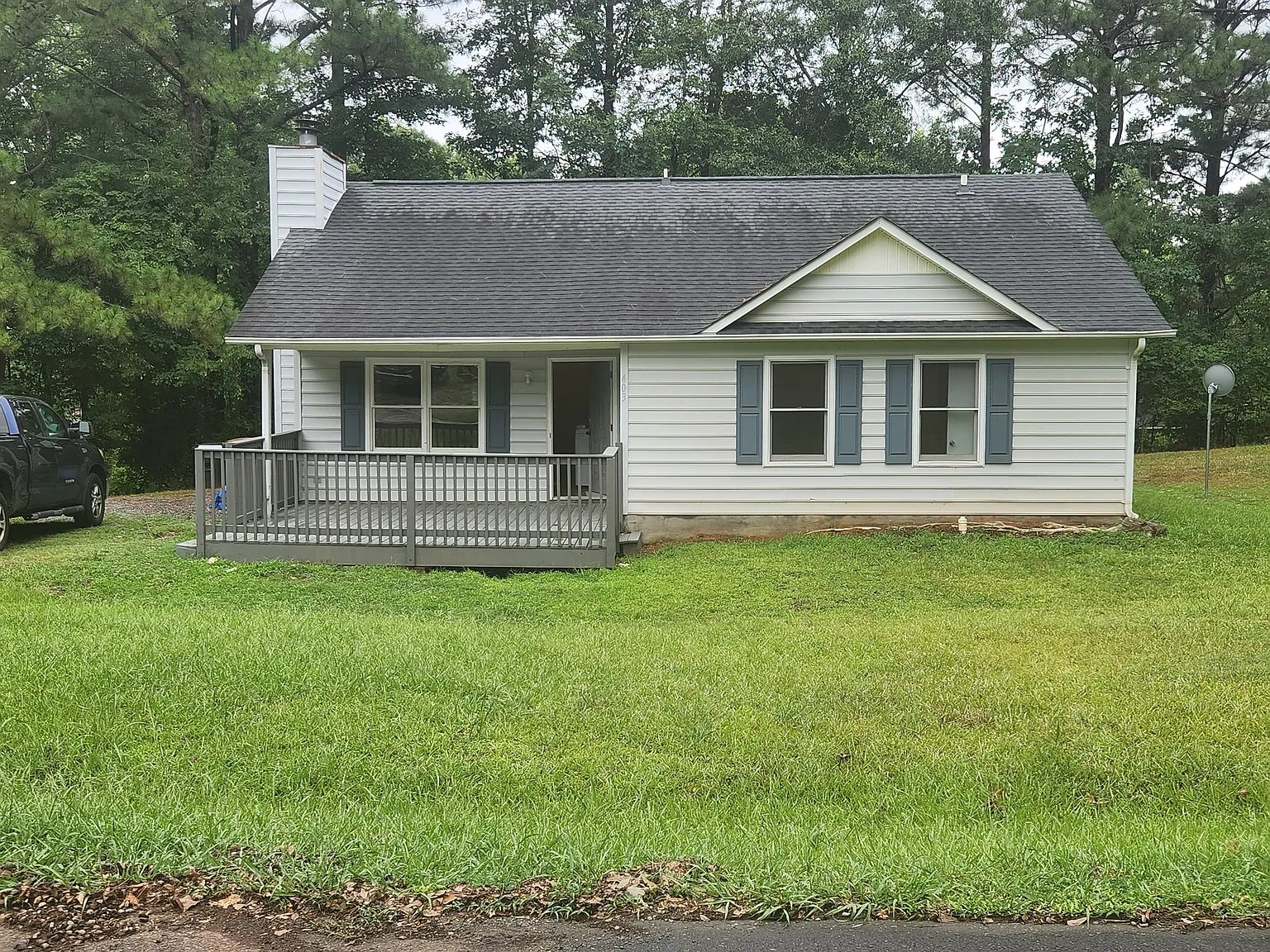 3 bed, 1120 sqft, $1,850 — Photo 1