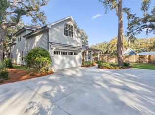 122 Red Bird Ln, Saint Simons Island, GA 31522