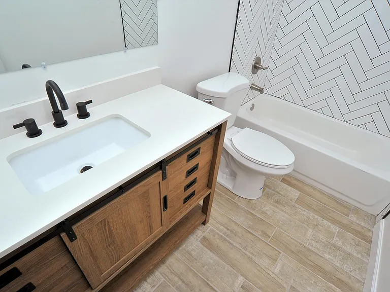 3302 E Presidio Rd — Photo 14