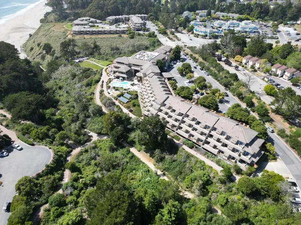 307 Seascape Resort Dr, Aptos, CA 95003