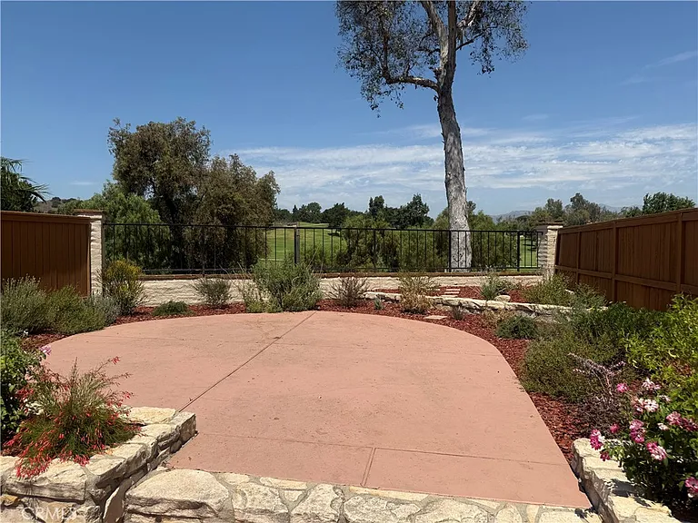 1782 Del Prado — Photo 4