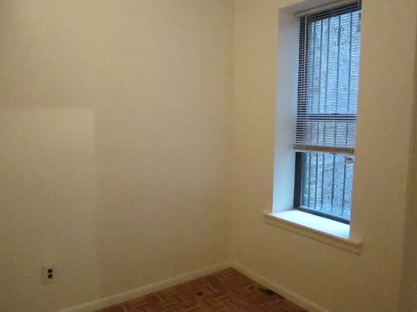 95 South 10th Street image 14 of 17