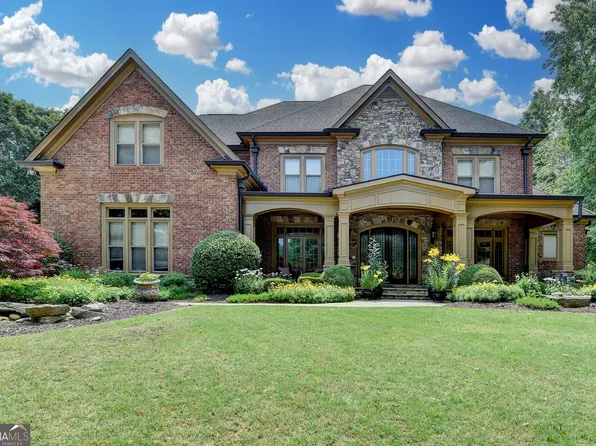 2279 Weeping Oak Dr, Braselton, GA 30517