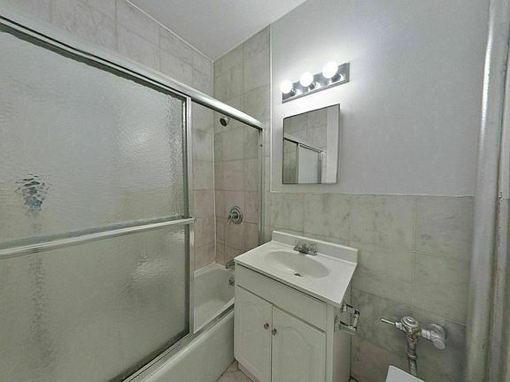 5th image of 156 E 85th St #4CC