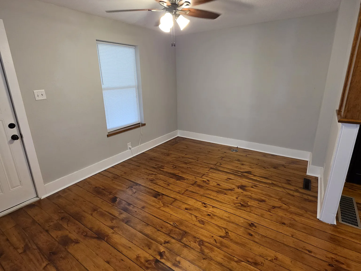1 bed, 512 sqft, $1,100 — Photo 3