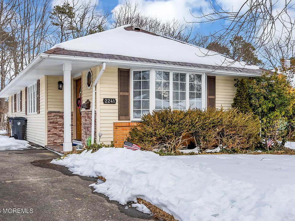 1st image of 2241 Mount Hope Lane