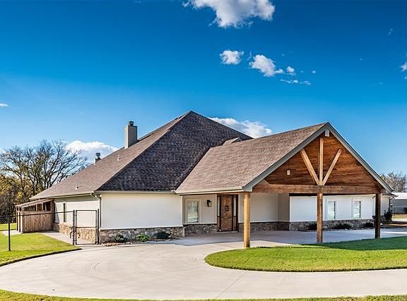 Covered Entryway