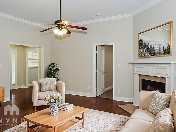 3rd image of 204 Crab Orchard Dr