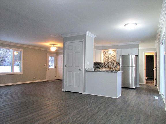 2nd image of 37005 N Grandwood Dr