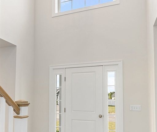 3rd image of 46 Wedge Dr #6