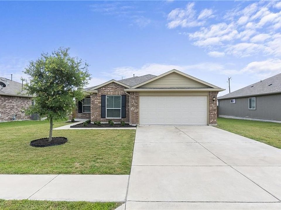 1st image of 320 Foxglove Dr