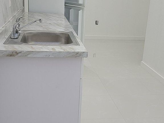3rd image of 8640 NW 48th St