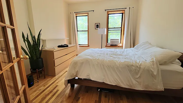 Rented by New York Dwellings LLC | media 15