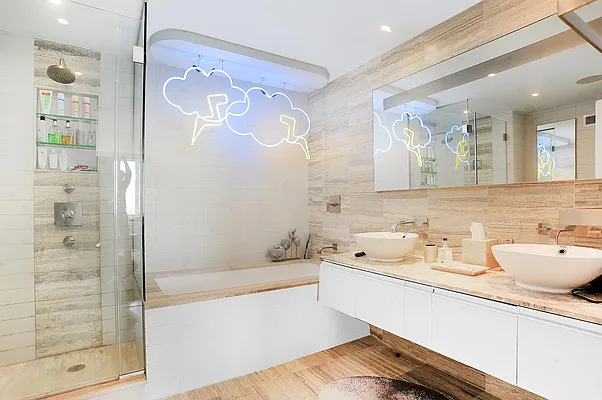 Rented by R New York | media 28