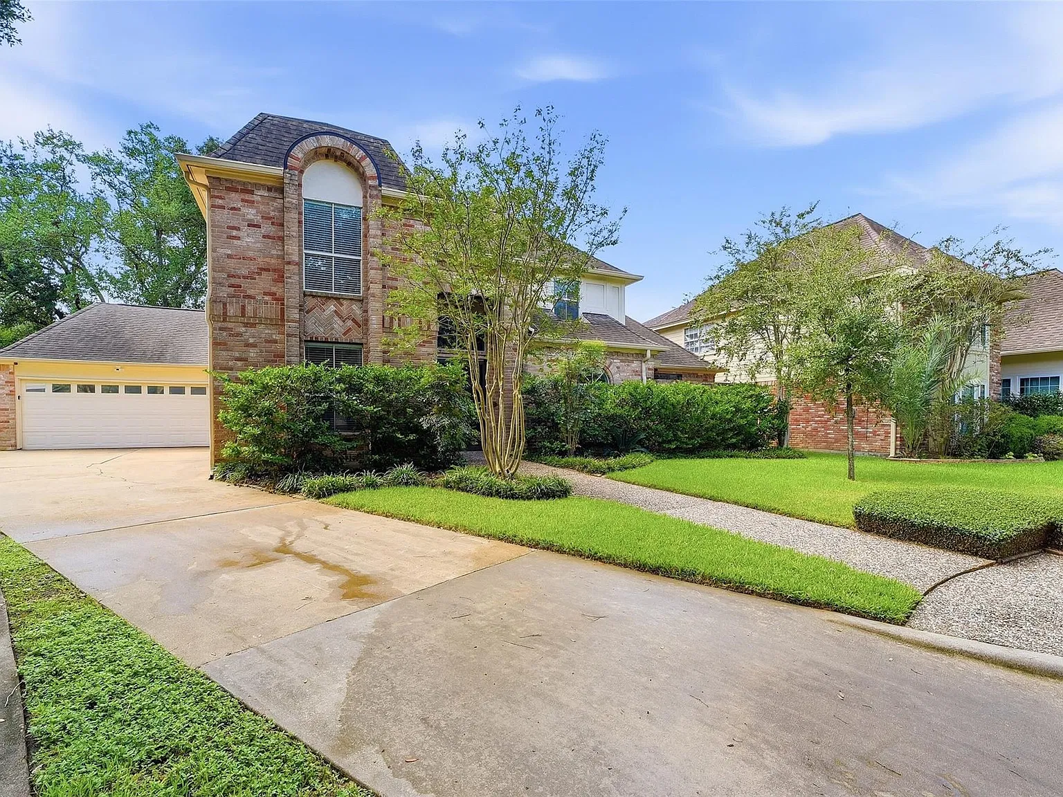 4 bed, 3.5 bath, 3094 sqft, $3,200 — Photo 3