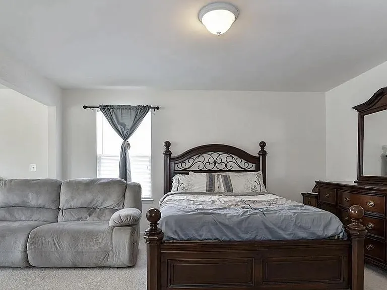 27 Shepherds Hook Way — Photo 4