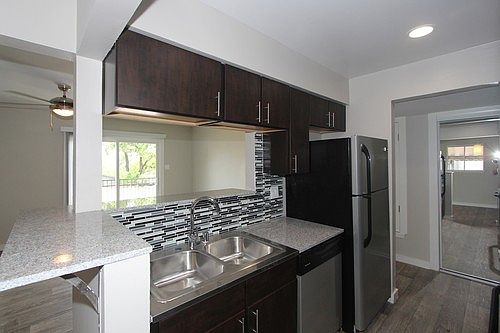 5th image of 731 Byrnes Dr APT 4