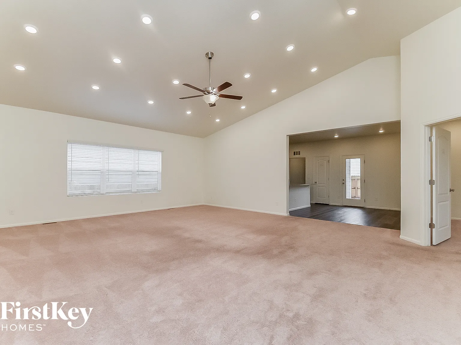 3 bed, 2.0 bath, 2030 sqft, $2,360 — Photo 3