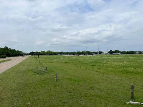5125 S Robinson Rd, Grand Prairie, TX 75052