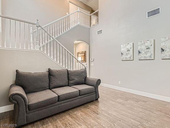 3rd image of 10315 Eve Springs St