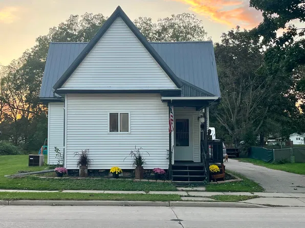 1308 Elm St, Boscobel, WI 53805