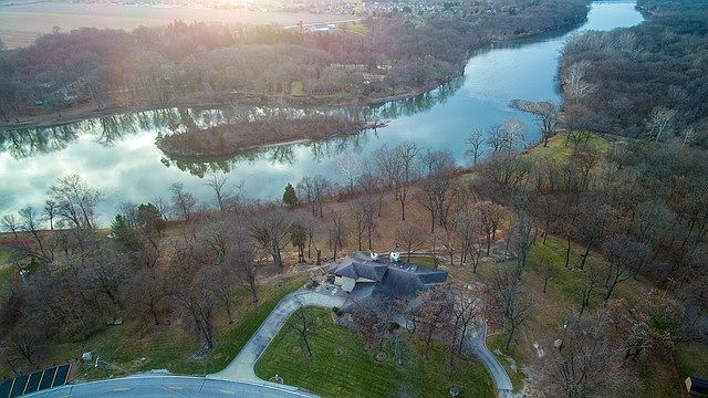 1st image of 2720 Chippewa Dr