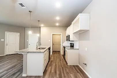 1220 Preston Trl #B — Photo 8