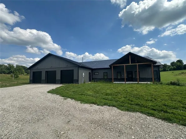 20691 Kansas Ave, Tonganoxie, KS 66086