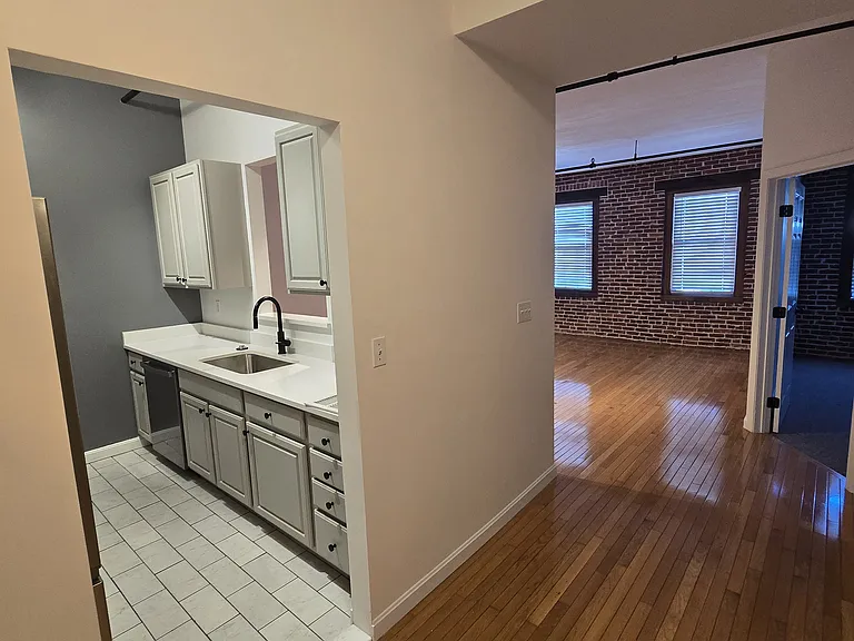 7 Rantoul St #303 — Photo 4