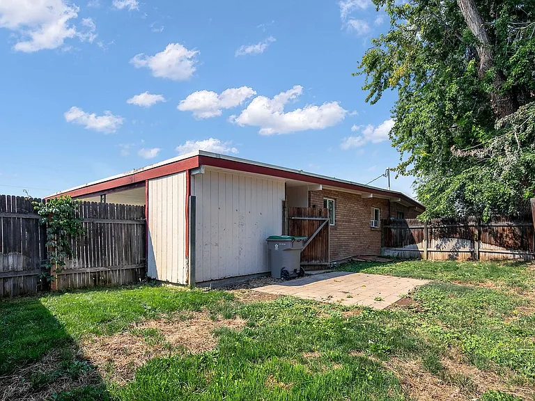 4902 W Targee St — Photo 24