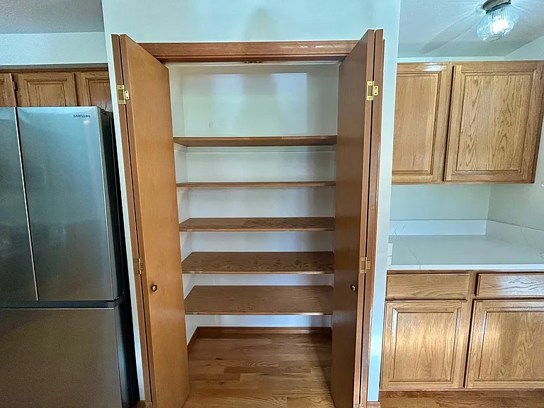 12371 Rainier Dr — Photo 9