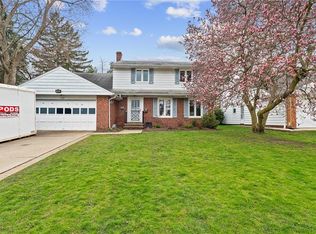 2585 Lafayette Dr, University Heights, OH 44118