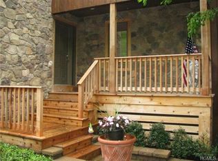 329 S Mountain Rd, New City, NY 10956