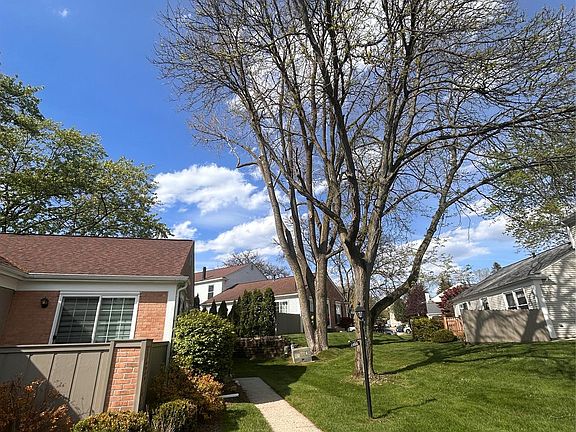 5th image of 1466 Knights Ridge Ct