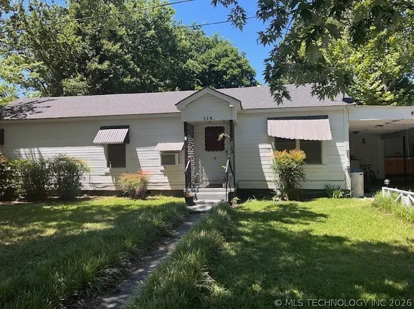 114 S 12th Ave, Madill, OK 73446