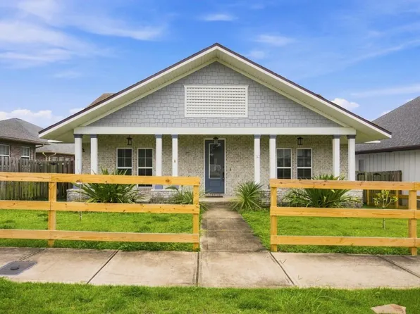50 9th Ave, Shalimar, FL 32579