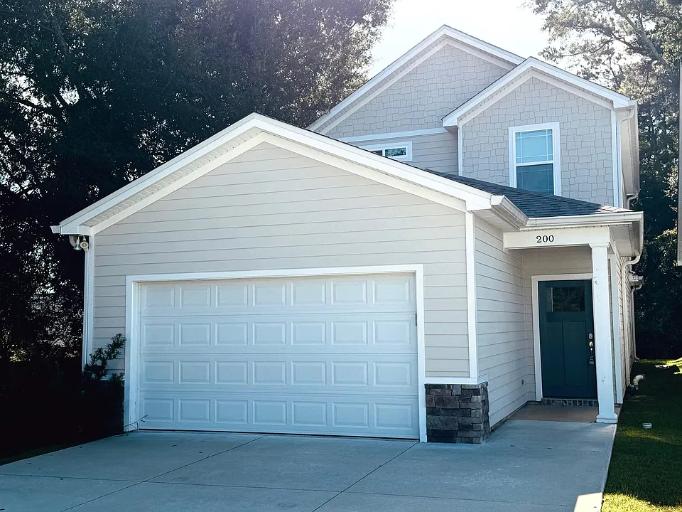 200 Cottage Ct