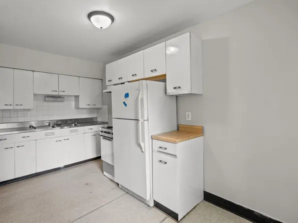 7360 Perry Street, 7360 Perry St, Cincinnati, OH 45231