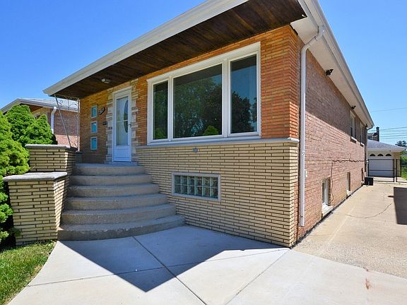 4th image of 2825 W 101st Pl