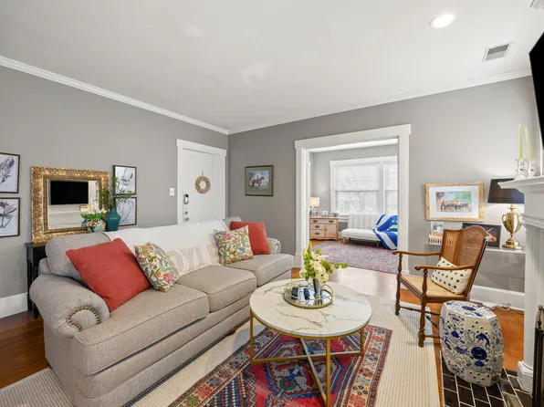 1127 Richmond Rd APT 3, Lexington, KY 40502