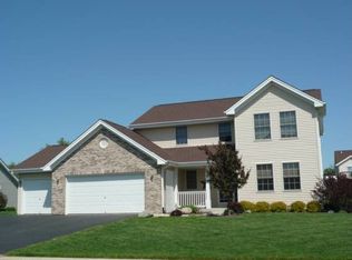 1047 Shadow Wood Dr, Byron, IL 61010