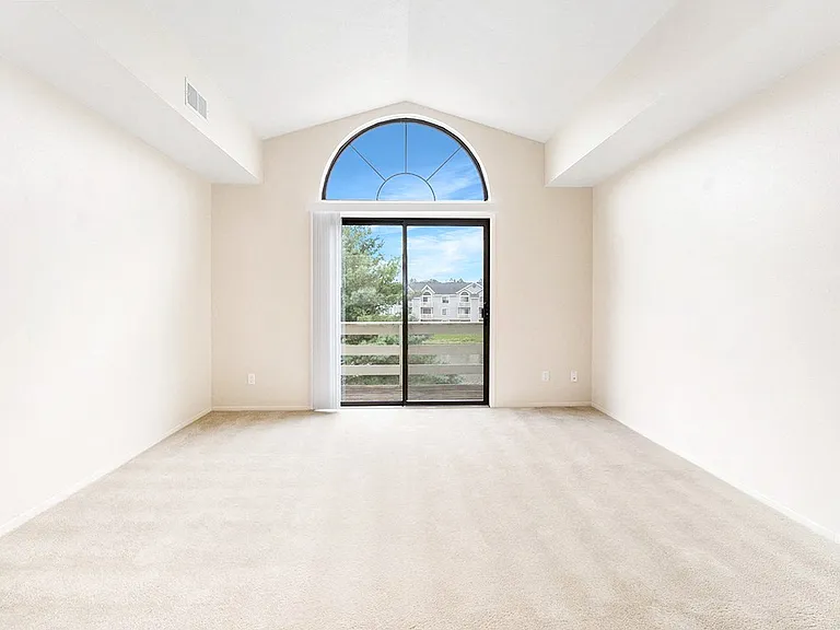 Arbor Lakes Apartments — Photo 6
