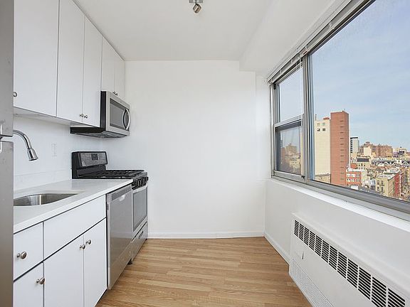 4th image of 185 Park Row APT 14G