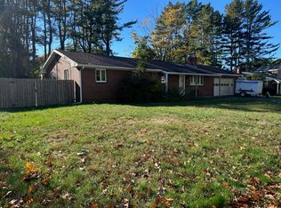 9 Star Rd, Cape Elizabeth, ME 04107