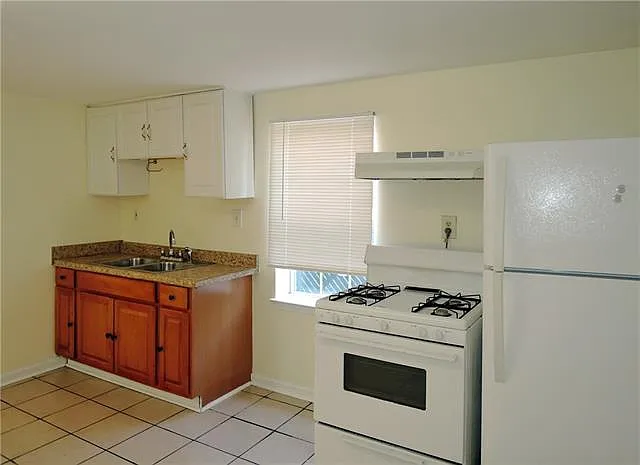7204 Hickory St #B — Photo 10