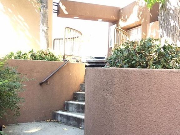 2nd image of 25761 Le Parc Unit 26