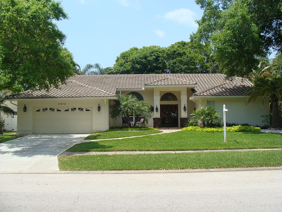 1st image of 2416 Parkstream Ave
