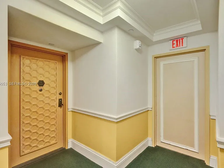 1121 Crandon Blvd #E604 — Photo 31